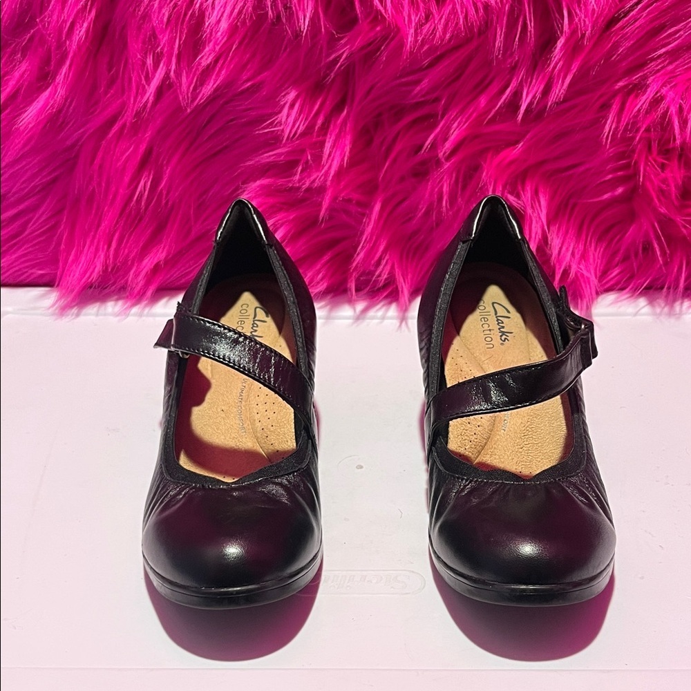 Clarks Women's Black Mary Jane Heels